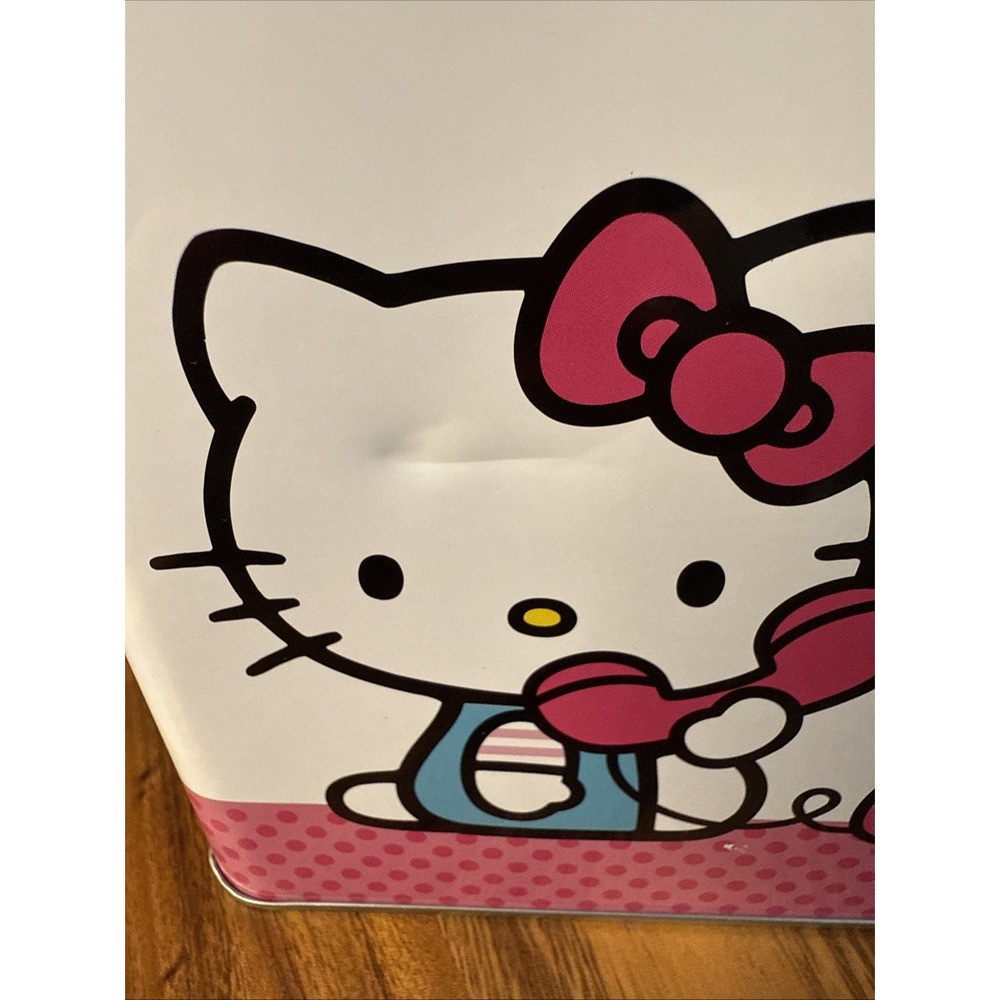 Hello Kitty Lock Tin Box - Picture 6 of 7